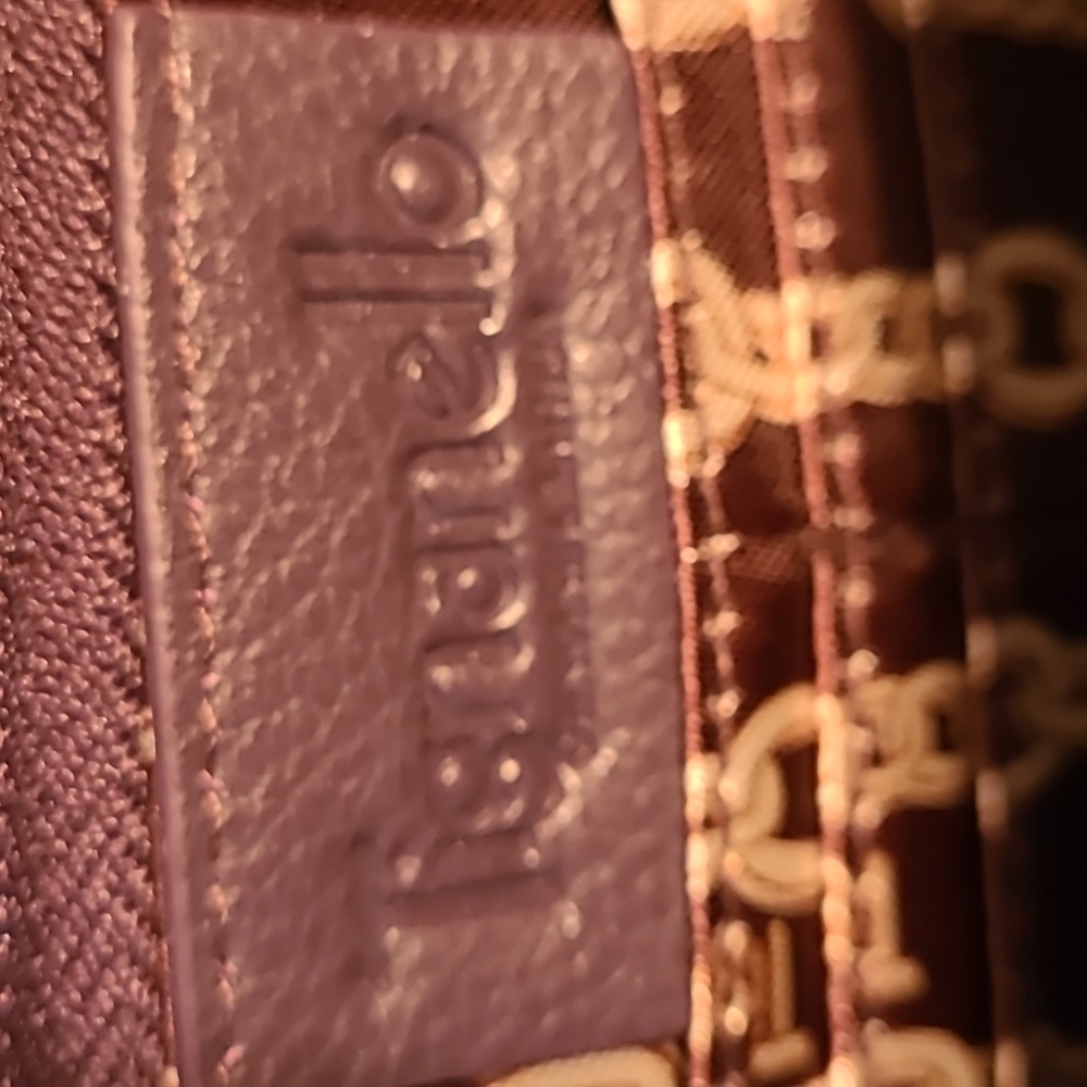 Wallet - Picture 4 of 4